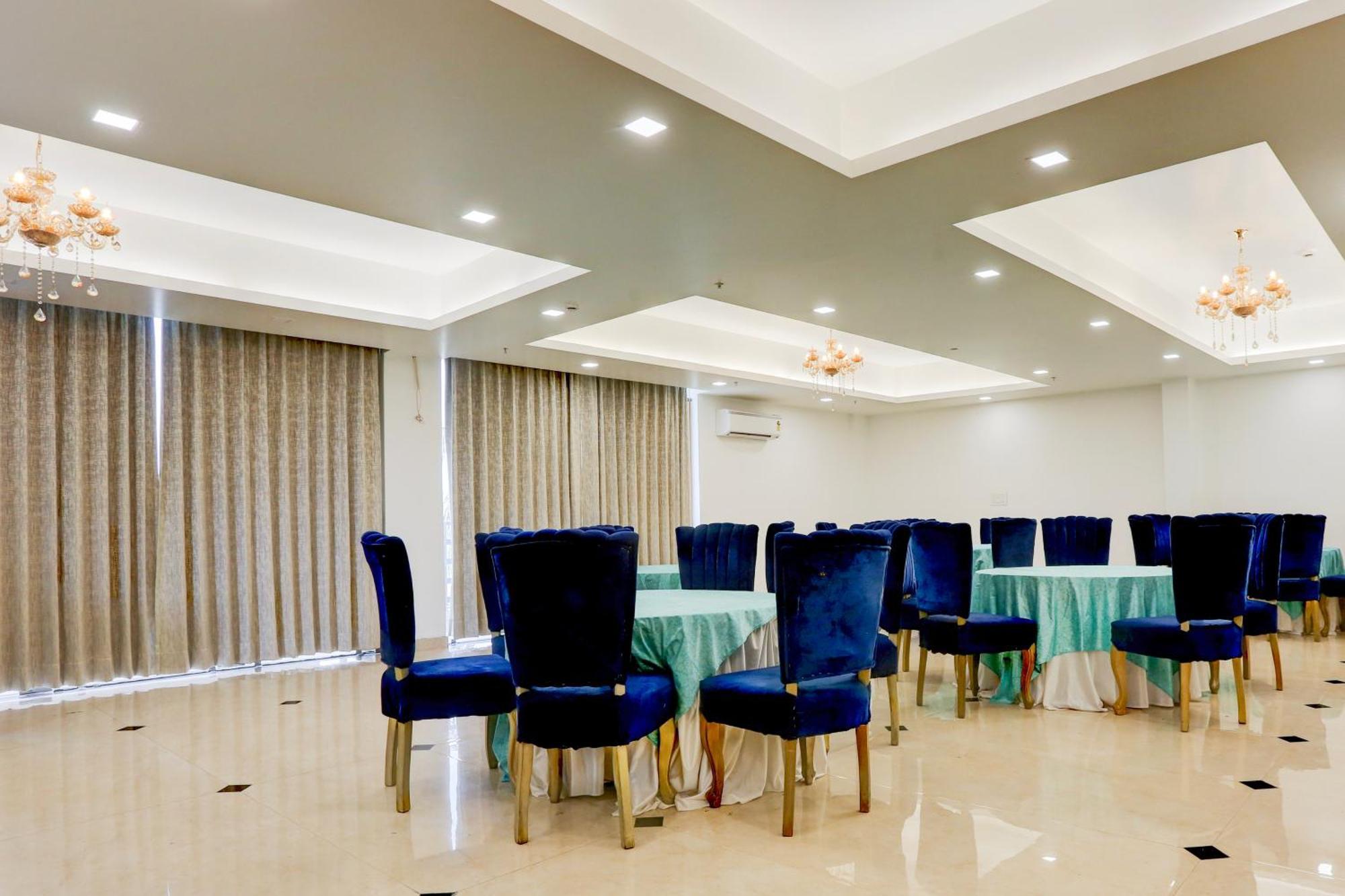 Palette Calista Premium Resort Samalkha Buitenkant foto